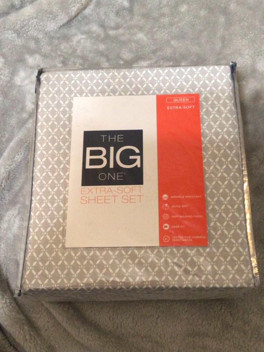 The Big One Queen Sheet Set~Light Gray & White Geometric~Extra-Soft
